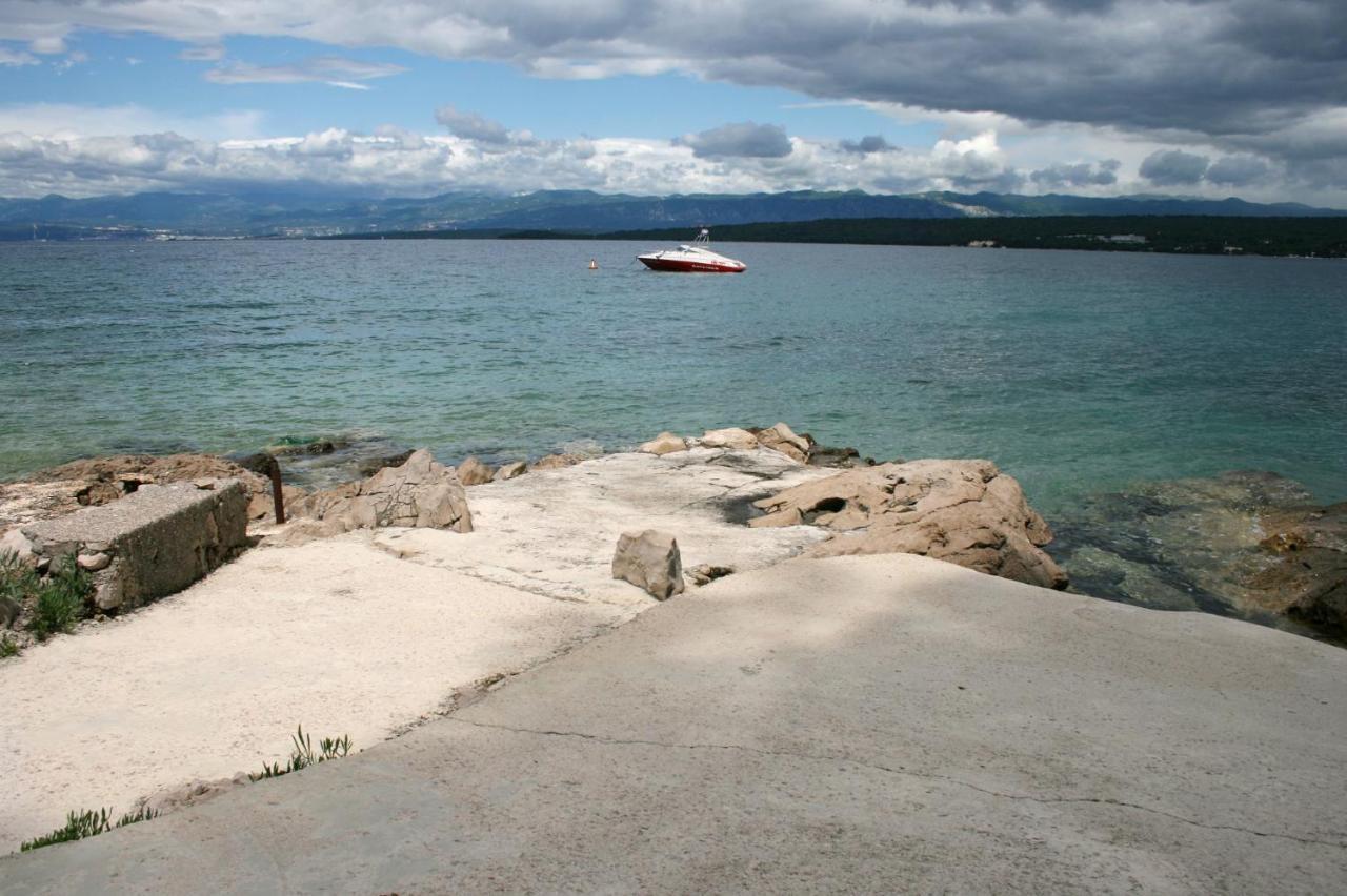 Apartments By The Sea Vantacici, Krk - 5347 Malinska Zewnętrze zdjęcie
